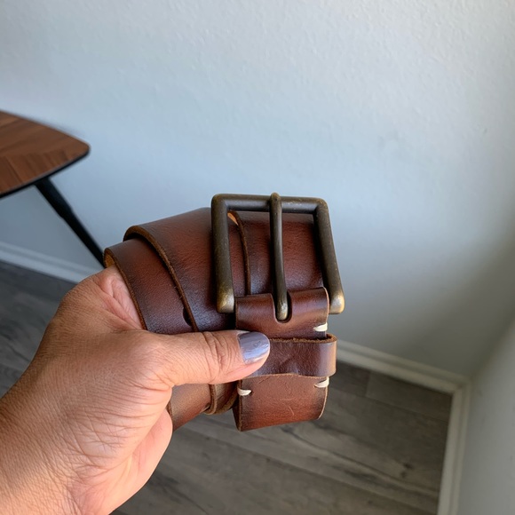 Vintage Distressed Leather Centerbar Buckle Belt - Picture 2 of 8